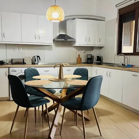 Emerald Dream דירה פליראקי